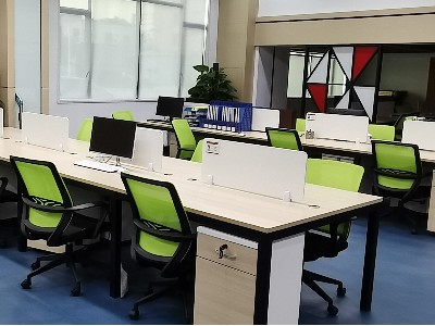 PT��Ѷ���칫��