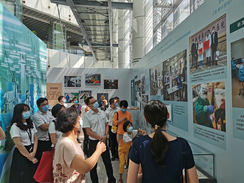 ս���ߡ���ʵ��μ������ѵ�֧����ǰ�п���Ӣ���¾�