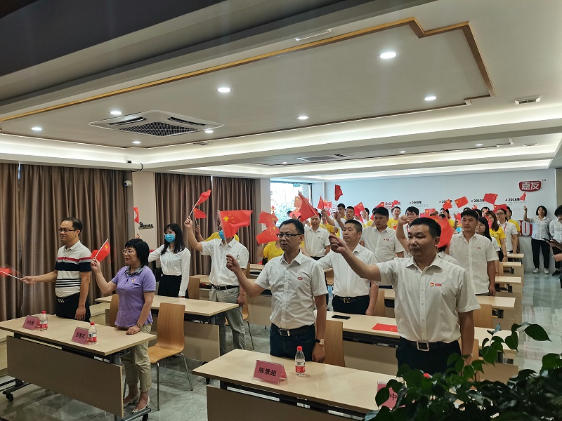 ʯ�����ܹ�����PT��Ѷһ���Թ۶�ݸ�е�����ϳ�����������ͬ�������й�������û�����й��� (3)